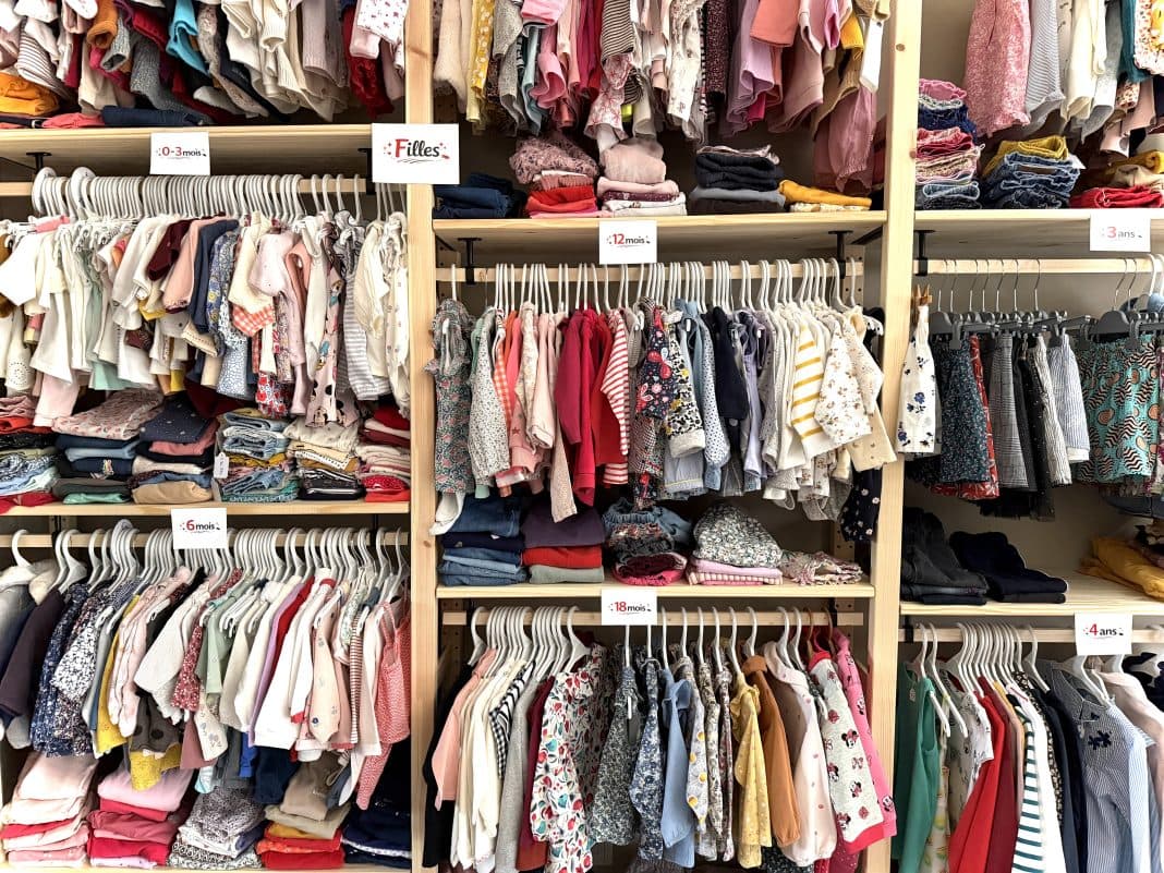 Warum sollten Sie Les Jolies Trouvailles wählen, um Ihre Kinder aus zweiter Hand einzukleiden?