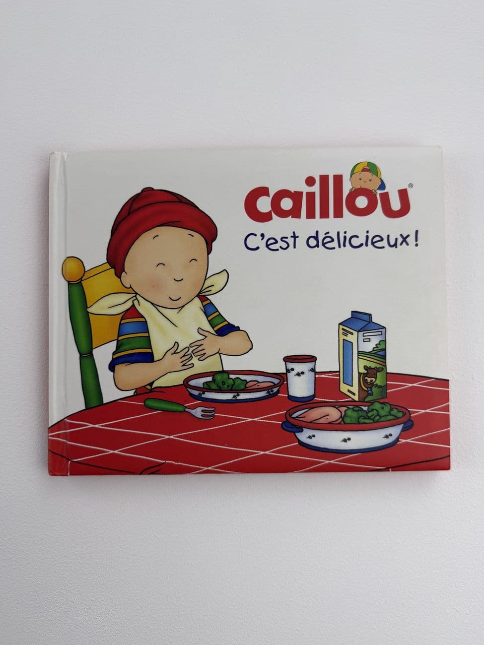 CAILLOU ¡Está delicioso!