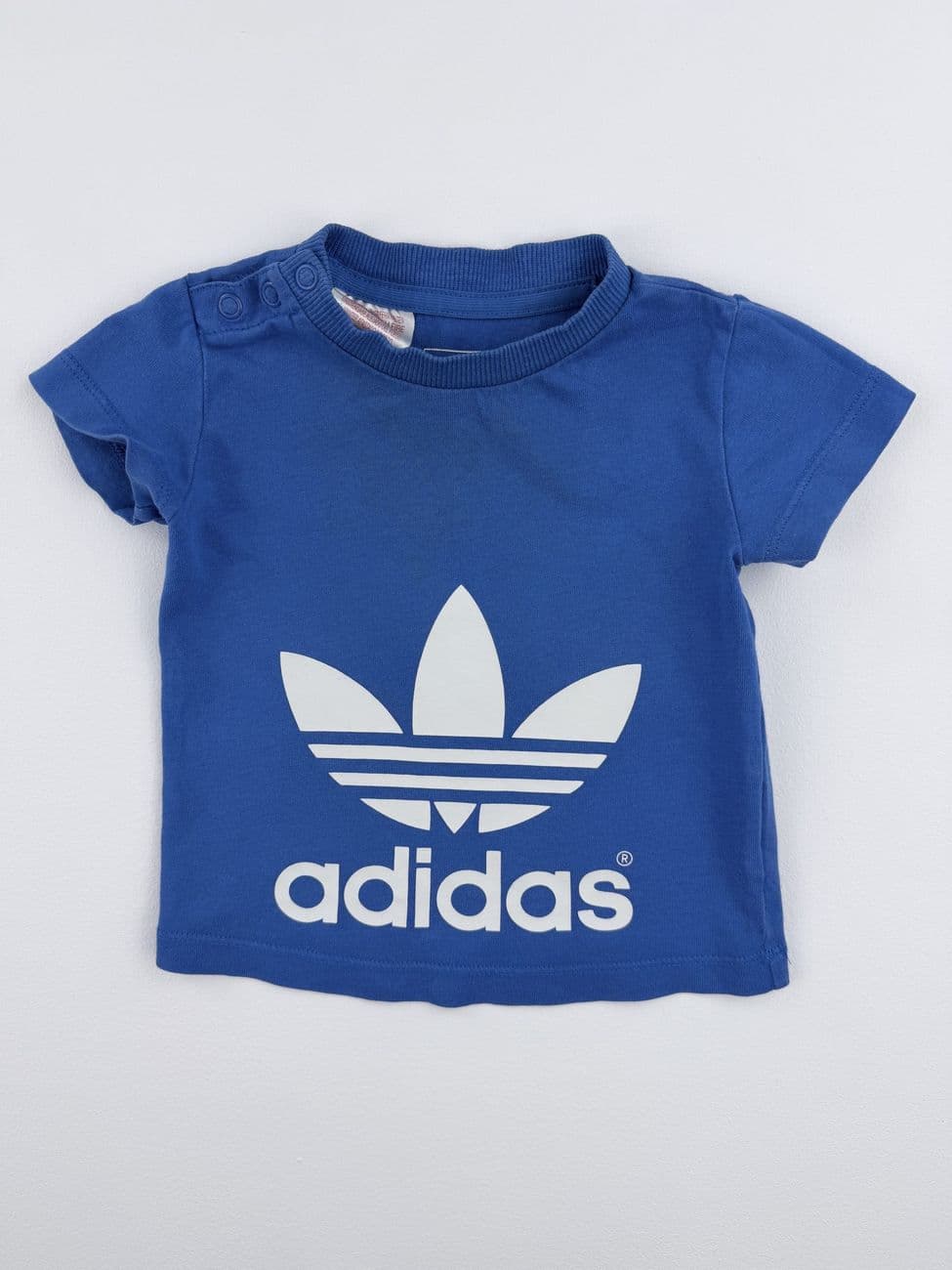 Blau-weißes Logo-T-Shirt – Adidas – 6 Monate
