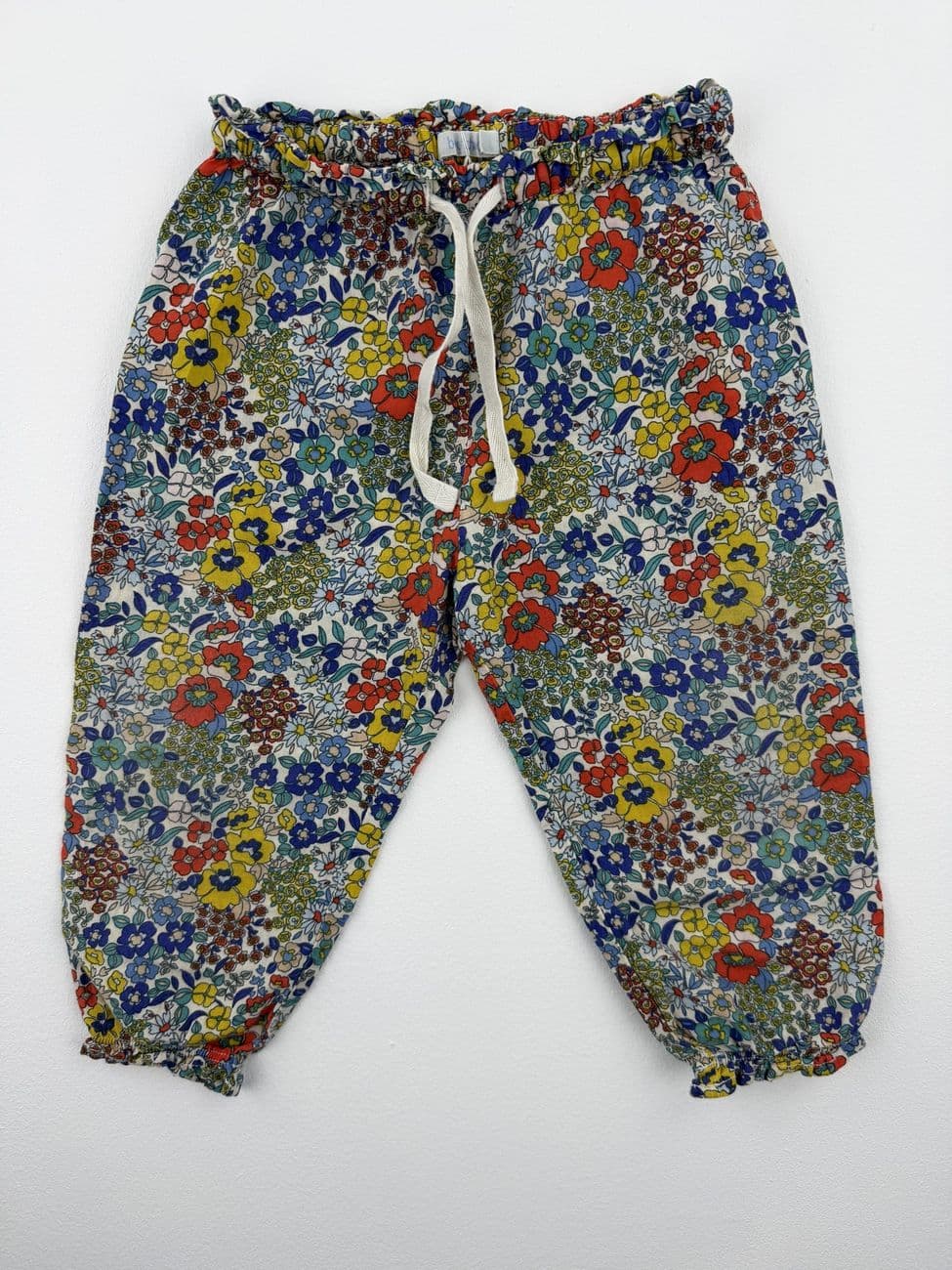 Weiche Blumenhose – Bout’chou – 12 Monate