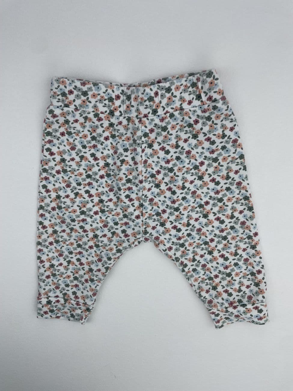 Geblümte Leggings – Prenatal – 56 cm